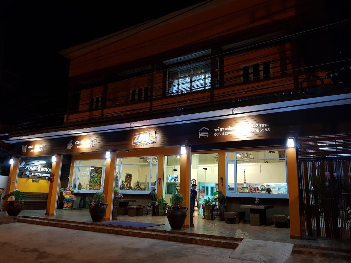 Zone Stations -That Phanom Esterno foto